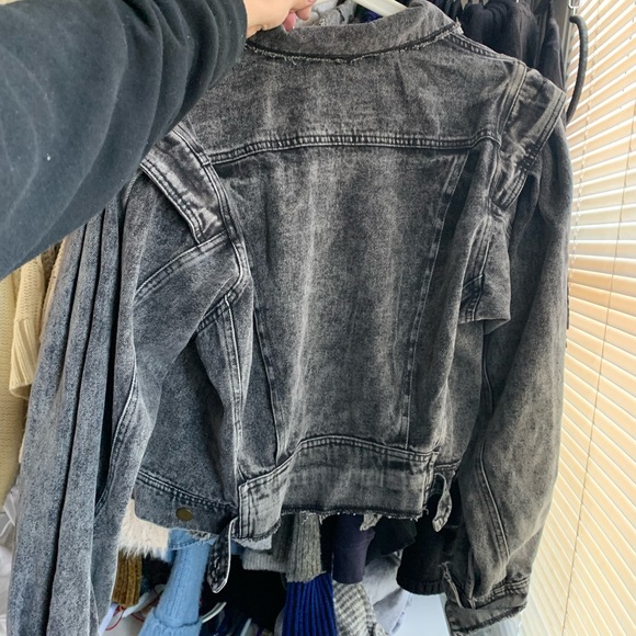 Grey denim jacket with shoulder detail - Picture 2 of 3